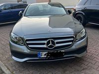 Gebraucht Mercedes E220 Avantgarde 194 PS (142 kW) 2017 Grau Limousine