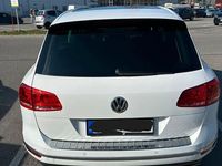 Gebraucht VW Touareg Exclusive 262 PS (192 kW) 2017 Weiß SUV