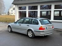 Gebraucht BMW 318 143 PS (105 kW) 2004 Silber Kombi