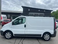 Second-hand Renault Trafic 90 CP (66 kW) 2012 Alb Monovolum