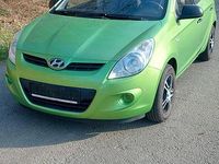 Gebraucht Hyundai i20 77 PS (56 kW) 2009 Grün Kleinwagen
