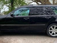 Gebraucht Mercedes E280 204 PS (150 kW) 2001 Schwarz Kombi