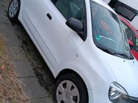 Gebraucht Renault Twingo Expression 71 PS (52 kW) 2014 Weiß Kleinwagen