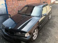 Gebraucht BMW 323 170 PS (125 kW) 1995 Schwarz Limousine