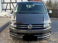 Gebraucht VW Multivan Highline 199 PS (146 kW) 2019 Grau Van