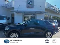 Gebraucht VW T-Roc Life 116 PS (85 kW) 2024 Schwarz (deep black perleffekt) SUV