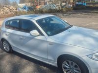 Gebraucht BMW 118 143 PS (105 kW) 2009 Weiß Kleinwagen