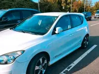 Gebraucht Hyundai i30 109 PS (80 kW) 2009 Weiß Limousine