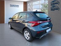 Neu Hyundai i20 Select 101 PS (74 kW) 2025 Grau Limousine