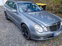 Gebraucht Mercedes E320 Avantgarde 224 PS (164 kW) 2007 Grau Kombi