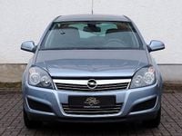 Gebraucht Opel Astra Edition 140 PS (102 kW) 2010 Silber Kombi