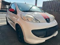 Gebraucht Peugeot 107 68 PS (50 kW) 2008 Weiß Kleinwagen