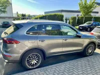 Second-hand Porsche Cayenne 262 CP (192 kW) 2016 Gri SUV