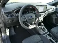 Second-hand Ford Focus ST-Line 125 CP (91 kW) 2024 Gri Break