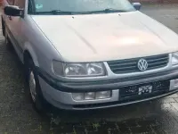Gebraucht VW Passat 90 PS (66 kW) 1994 Grau Kombi