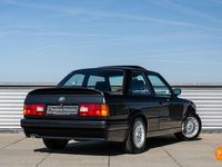 Gebraucht BMW 325 170 PS (125 kW) 1989 Schwarz