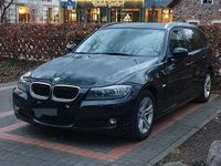 Gebraucht BMW 320 170 PS (125 kW) 2011 Schwarz Kombi