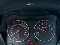 Gebraucht BMW 114 102 PS (75 kW) 2014 Weiß Kleinwagen