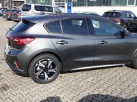 Neu Ford Focus Active 125 PS (91 kW) 2025 Magneticgrau (metallic) Limousine