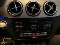 Gebraucht Mercedes B180 122 PS (89 kW) 2016 Silber Van / Kleinbus