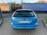Gebraucht Ford Focus Ambiente 80 PS (58 kW) 2010 Blau Limousine