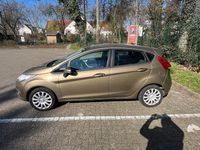 Gebraucht Ford Fiesta Trend 82 PS (60 kW) 2011 Braun Kleinwagen