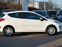 Gebraucht Ford Fiesta Cool & Connect 95 PS (69 kW) 2021 Weiß Kleinwagen