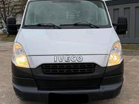 Gebraucht Iveco Daily 126 PS (92 kW) 2012 Weiß Limousine