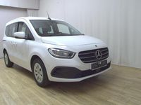 Gebraucht Mercedes T180 131 PS (96 kW) 2024 Schwarz Van / Kleinbus