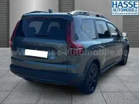 Usata Dacia Jogger Extreme 141 CV (103 kW) 2024 Verde Monovolume