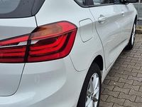 Gebraucht BMW 218 Advantage 140 PS (102 kW) 2019 Weiß Kombi