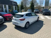 Gebraucht Renault Clio Equilibre 91 PS (66 kW) 2023 Arktis weiß Kleinwagen