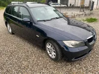 Gebraucht BMW 318 143 PS (105 kW) 2007 Blau Kombi