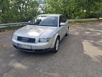 Second-hand Audi A4 2001 Argintiu Berlinǎ