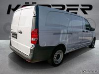 Gebraucht Mercedes e-Vito 85 kW (116 PS) 2021 Arktikweiß Van / Kleinbus