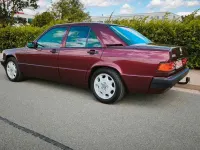 Gebraucht Mercedes 190 Avantgarde 109 PS (80 kW) 1992 Rot Limousine