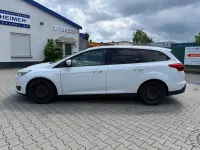 Käytetty Ford Focus 125 HP (91 kW) 2017 Valkoinen Sedan