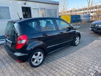 Gebraucht Mercedes A160 95 PS (69 kW) 2011 Schwarz Limousine