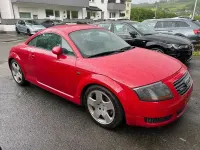 Gebraucht Audi TT Basis 179 PS (131 kW) 2000 Rot Coupé