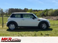 Begagnad Mini ONE 75 HK (55 kW) 2011 Vit Halvkombi