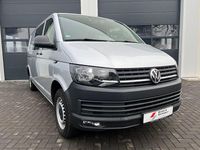 Gebraucht VW Transporter 150 PS (110 kW) 2019 Silber Van