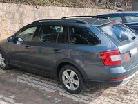 Gebraucht Skoda Octavia Scout 150 PS (110 kW) 2015 Grau Kombi