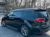 Gebraucht Kia Carnival 194 PS (142 kW) 2019 Schwarz Van / Kleinbus