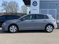 Gebraucht VW Golf VIII Active 131 PS (96 kW) 2023 Grau Limousine