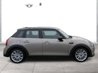 Gebraucht Mini Cooper Classic 136 PS (100 kW) 2023 Grau metallic Kleinwagen