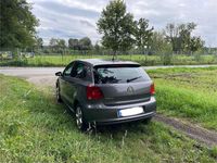 Gebraucht VW Polo Style 69 PS (50 kW) 2011 Grau Limousine