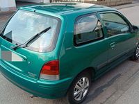 Gebraucht Toyota Starlet 75 PS (55 kW) 1999 Grün Kleinwagen