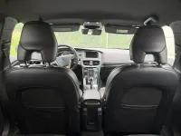 Gebraucht Volvo V40 Ocean Race 150 PS (110 kW) 2015 Schwarz Limousine