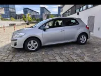 Gebraucht Toyota Auris Hybrid 136 PS (100 kW) 2012 Silber Kleinwagen