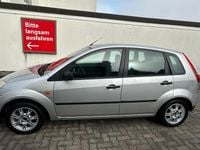 Second-hand Ford Fiesta 2004 Argintiu Hatchback